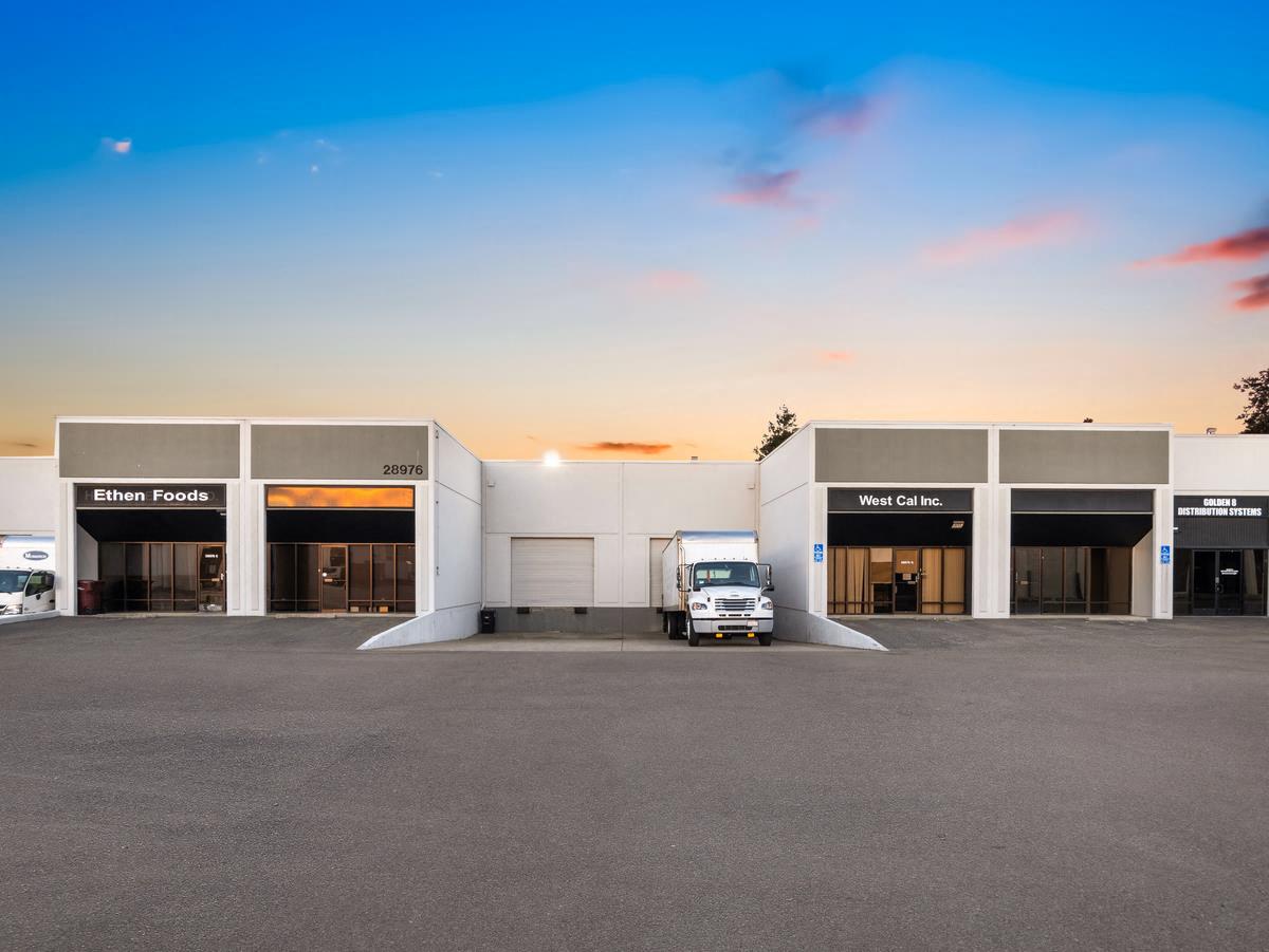 4,700 SF Industrial Space in Hayward, CA Photo